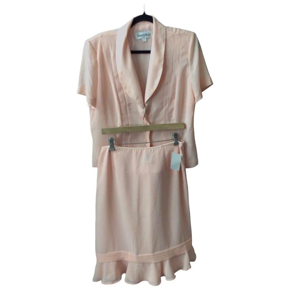 Danny & Nicole Peach Skirt Suit NWT size 14